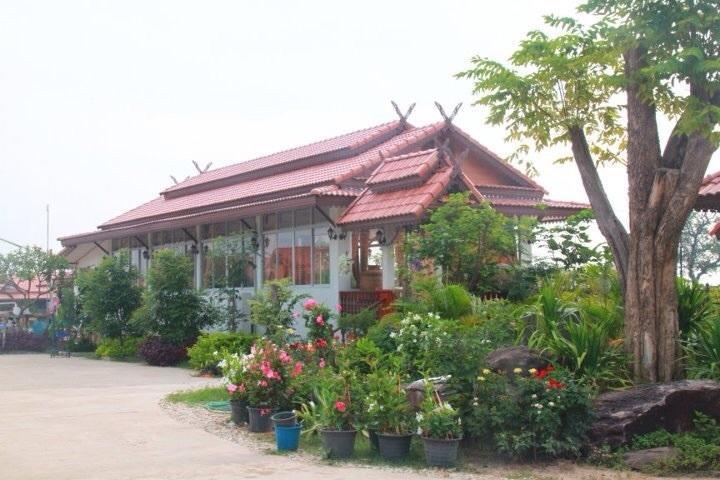 Song Khon Plaifah Resort Ubon מראה חיצוני תמונה